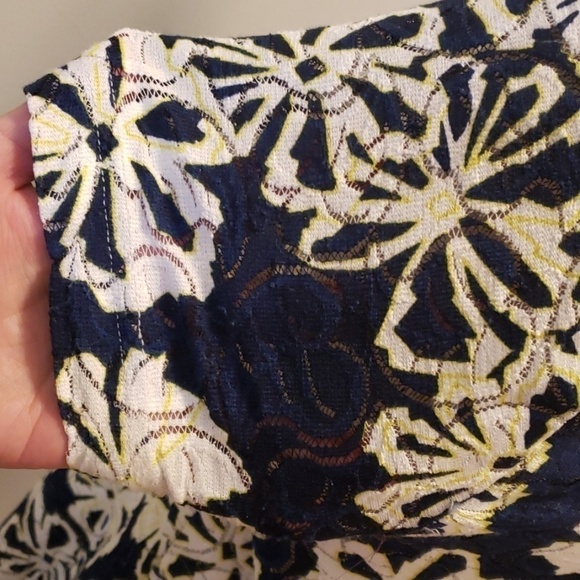 Mishca Tunic Top Sh-Slv Navy/ Wt/ Yellow EUC Md - Picture 4 of 8